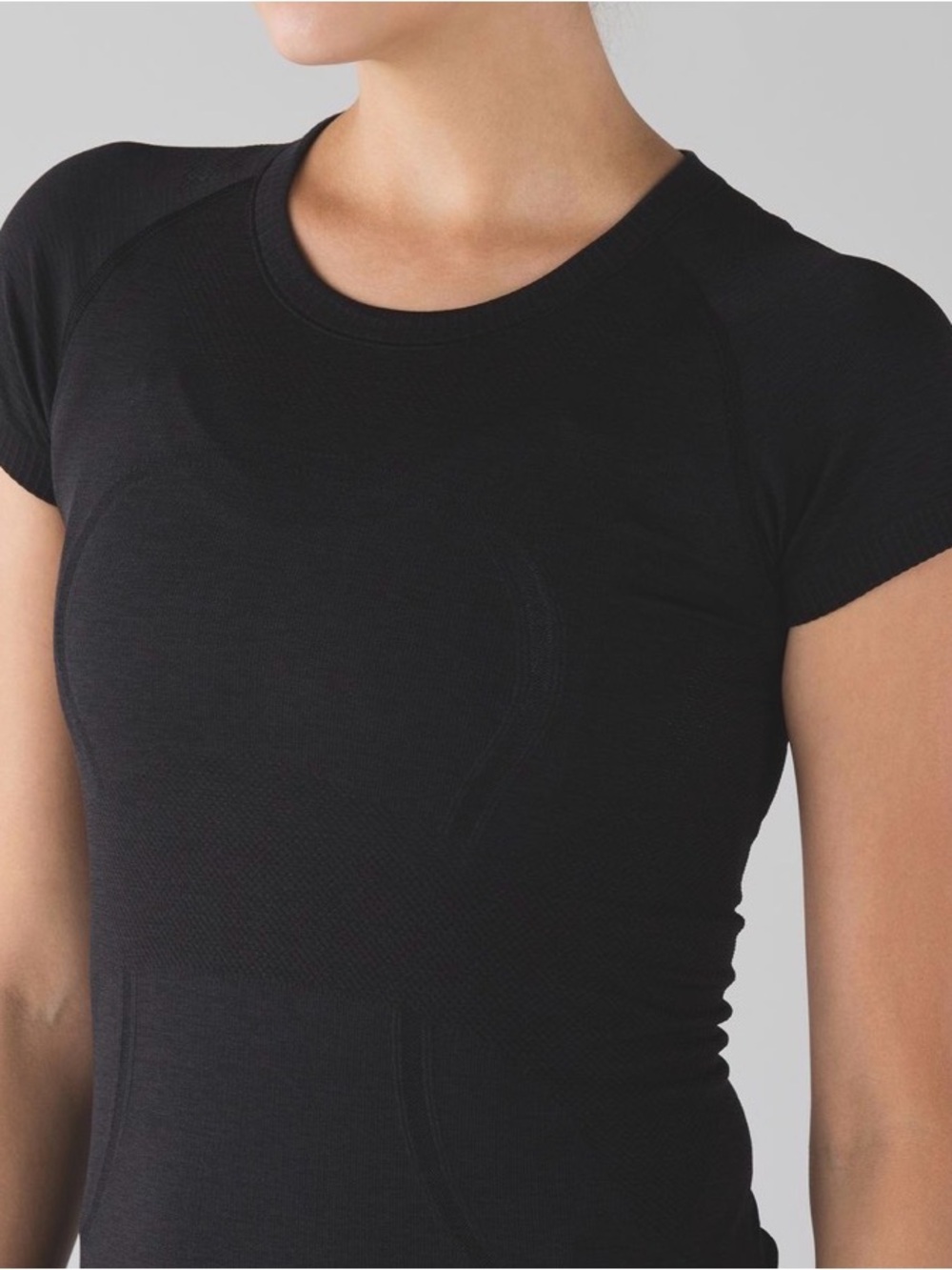 lululemon athletica Black Short Sleeve Tee